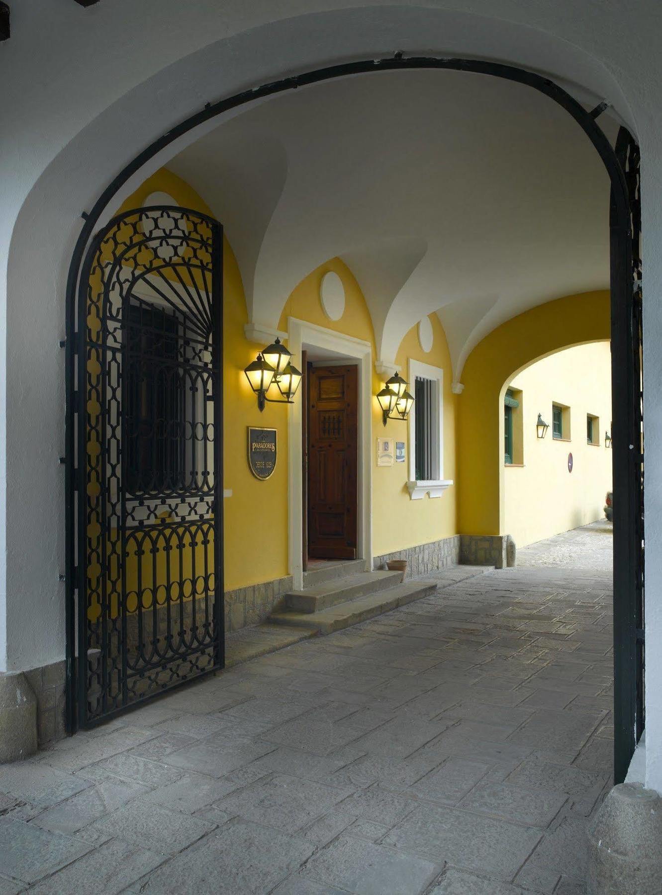 Hotel De 4*