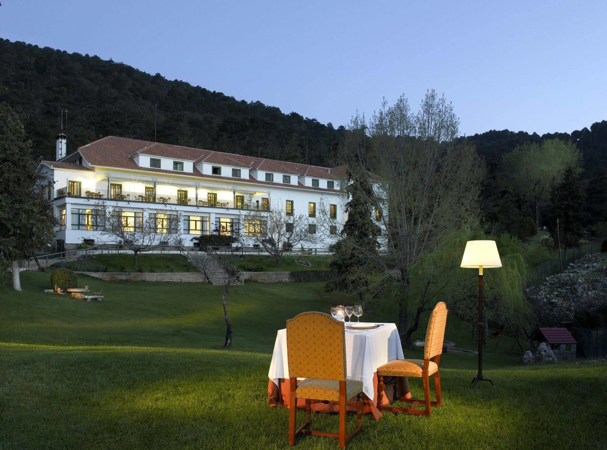 Hotel De 4*